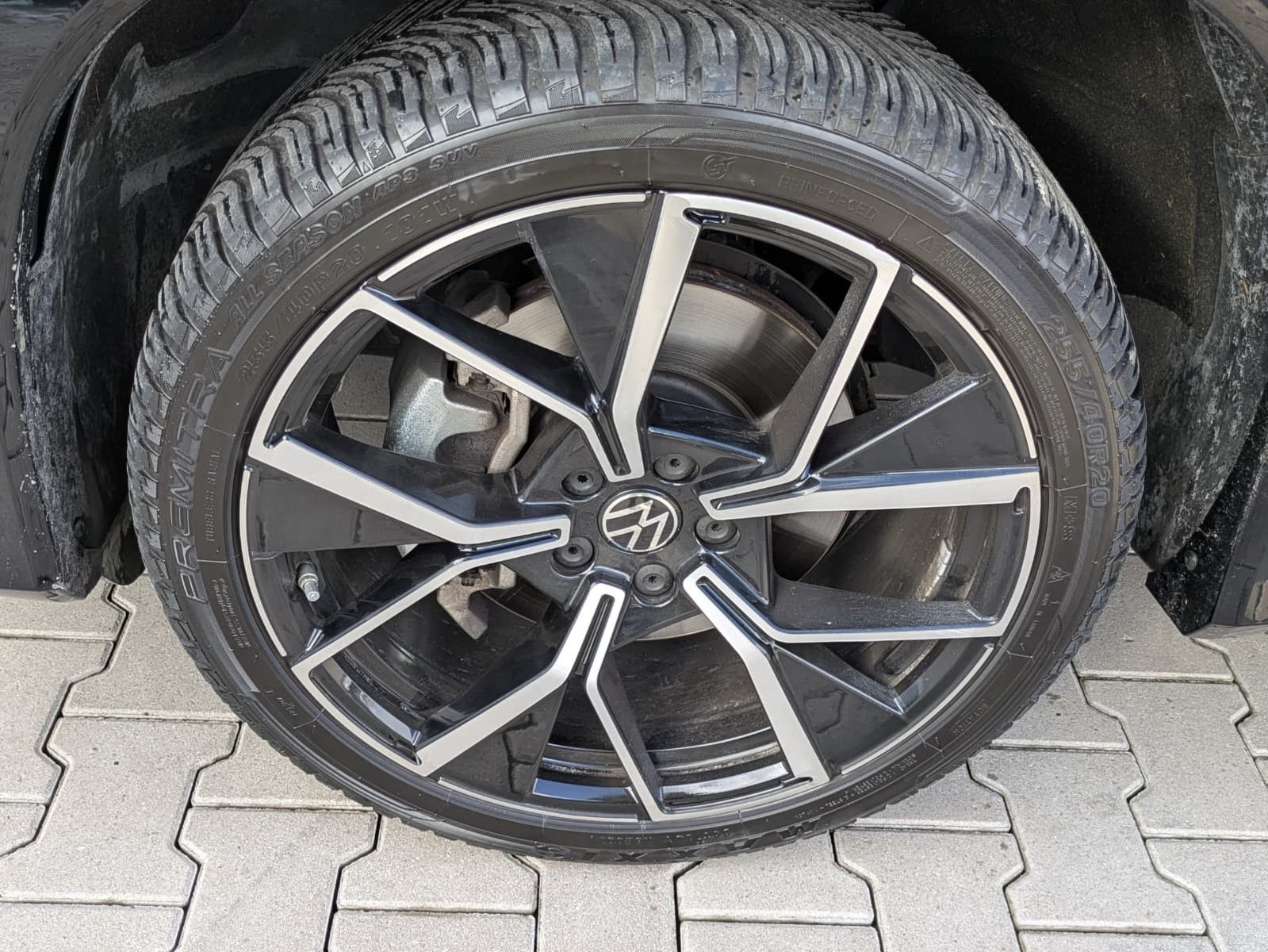 Fahrzeugabbildung Volkswagen Tayron 2.0 TDI 4M R-Line 7Si*MATRIX*AHK*PANO*HUD