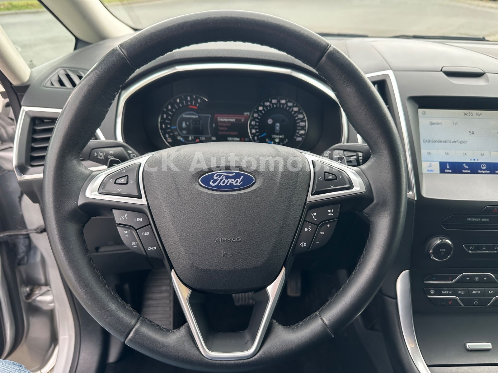Fahrzeugabbildung Ford S-MAX Titanium 2.0TDCi Autom./Navi/LED/Kam./AHK