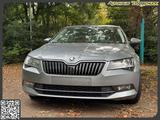 Skoda Superb Ambition *DSG*AHK schwenkbar*NAVI*XENON - Skoda Superb: Limousine