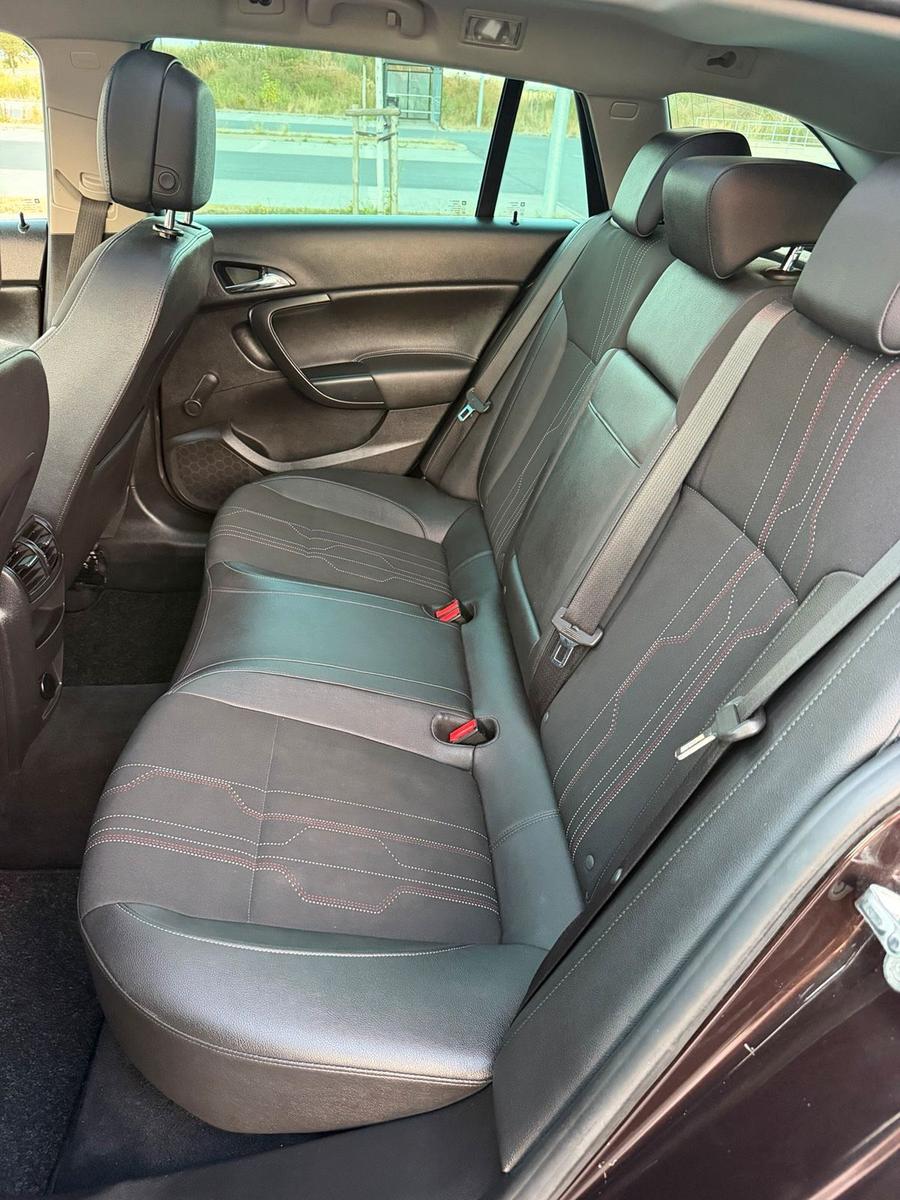 Opel Insignia 2012 — photo 13