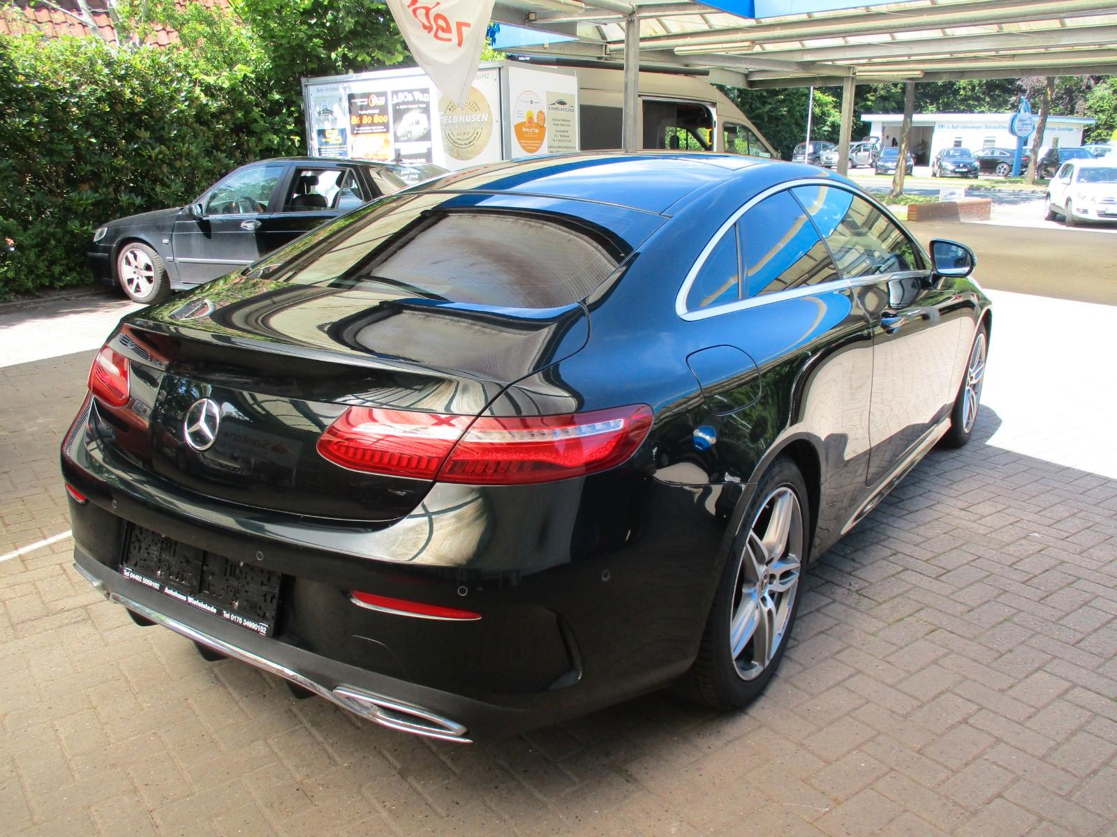 Mercedes-Benz E 220 d Coupe 4Matic / AMG Linie