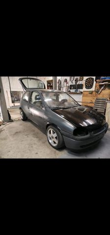 Opel Corsa B 1.4 16v