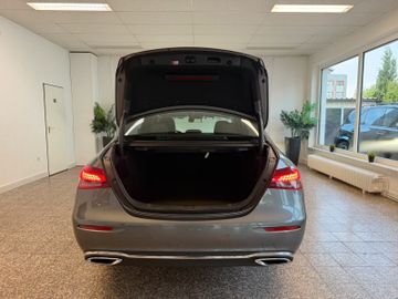 Mercedes E 200 - 7