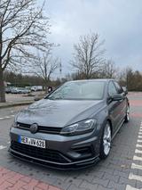 Volkswagen VW GOLF 7 R FACELIFT/AKRA/ACC/KAMERA - Volkswagen Golf: R 7