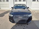 Other Audi A3 sport packet 1.4 Tfsi Turbo - Other mit Benzin-Antrieb: mit Navigationssystem