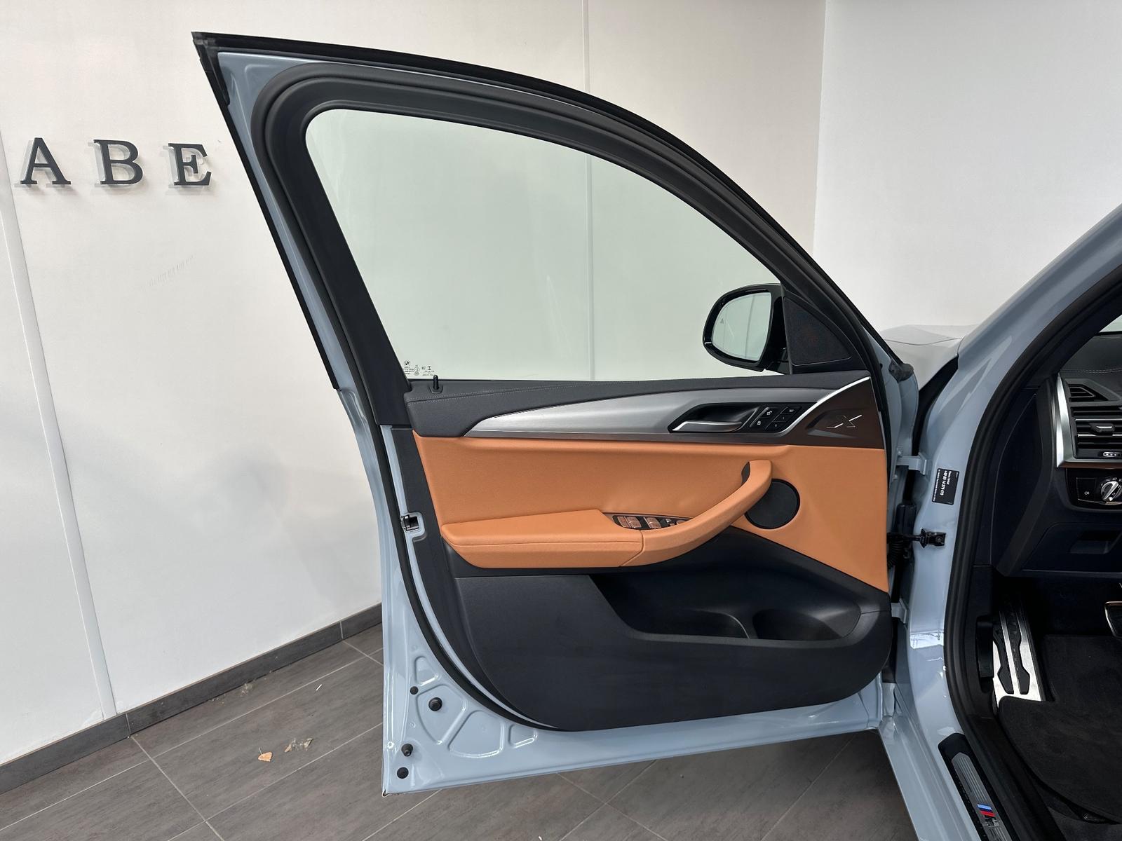 BMW X3 M40d xDrive NAV+LED+PANO+AHK+STHZG+HEAD-UP