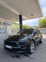 Porsche Macan - pano full - Porsche Macan in Hagen