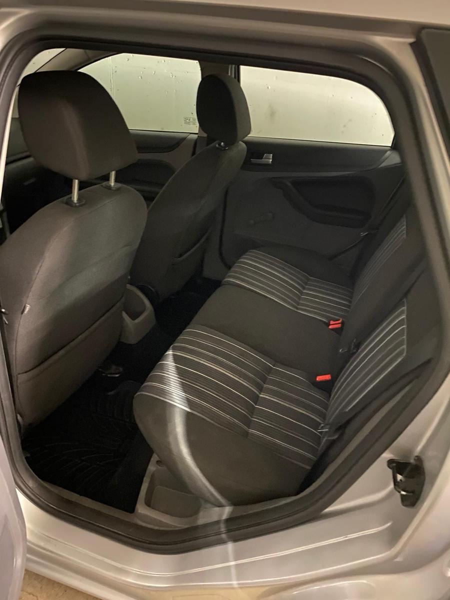 Ford Focus 2008 — photo 6