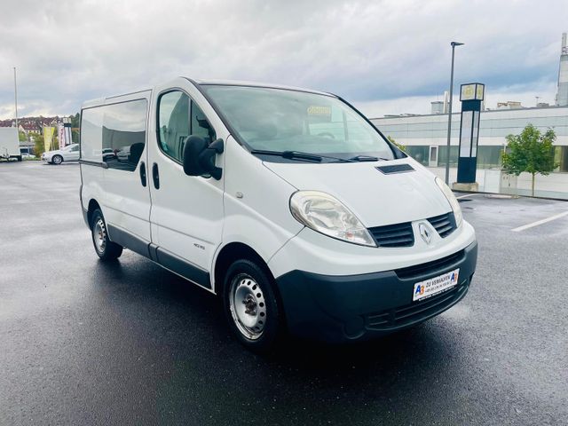 Renault Trafic L1H1 2,7t AHK 3-Sitzer Nutzlast:1017kg