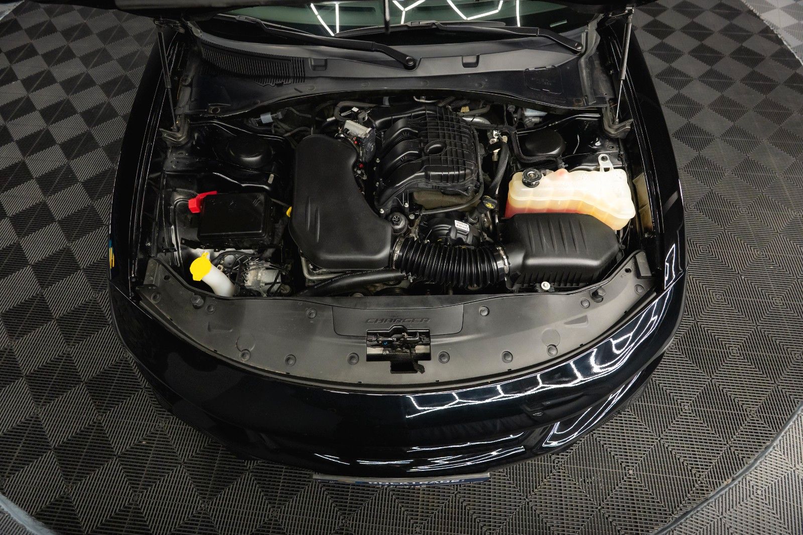 Fahrzeugabbildung Dodge Charger 3.6 4x4 GT Performance FULL Options 19%