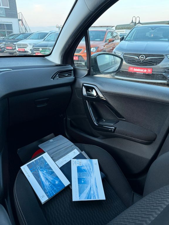 Peugeot 208 - Bild 25