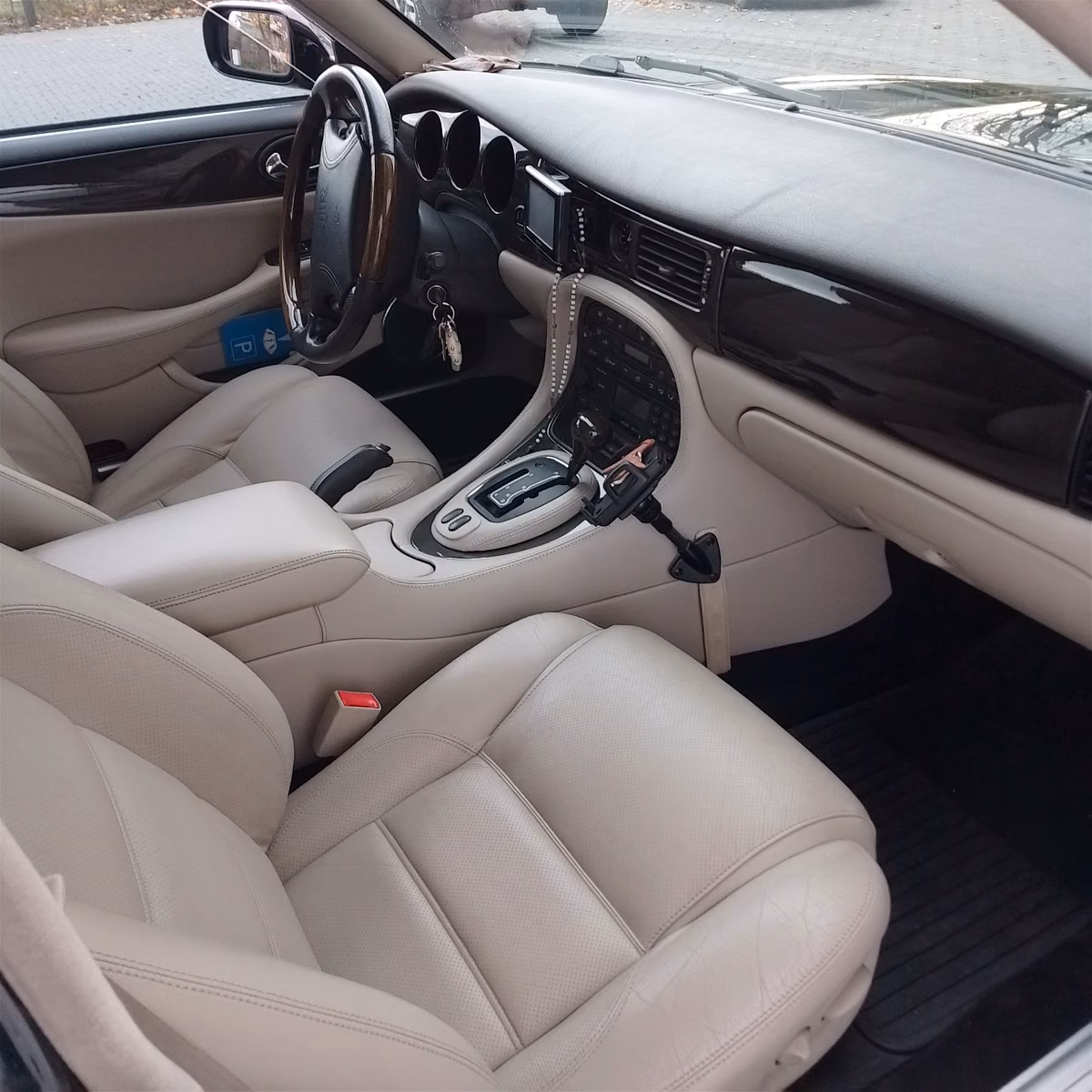 Jaguar XJR 4.0 XJR ( akt. DEKRA Gutachten liegt vor )