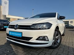 Fahrzeugabbildung Volkswagen Polo 1.0 TSI United KAMERA NAVI DAB+