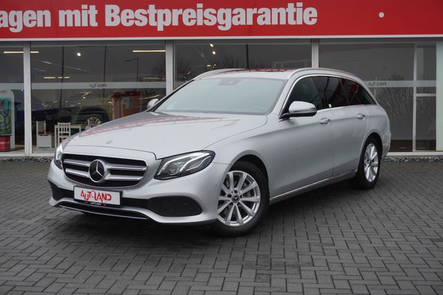 Mercedes-Benz E220 T d Avantgarde LED Navi ACC Totwinkel PDC