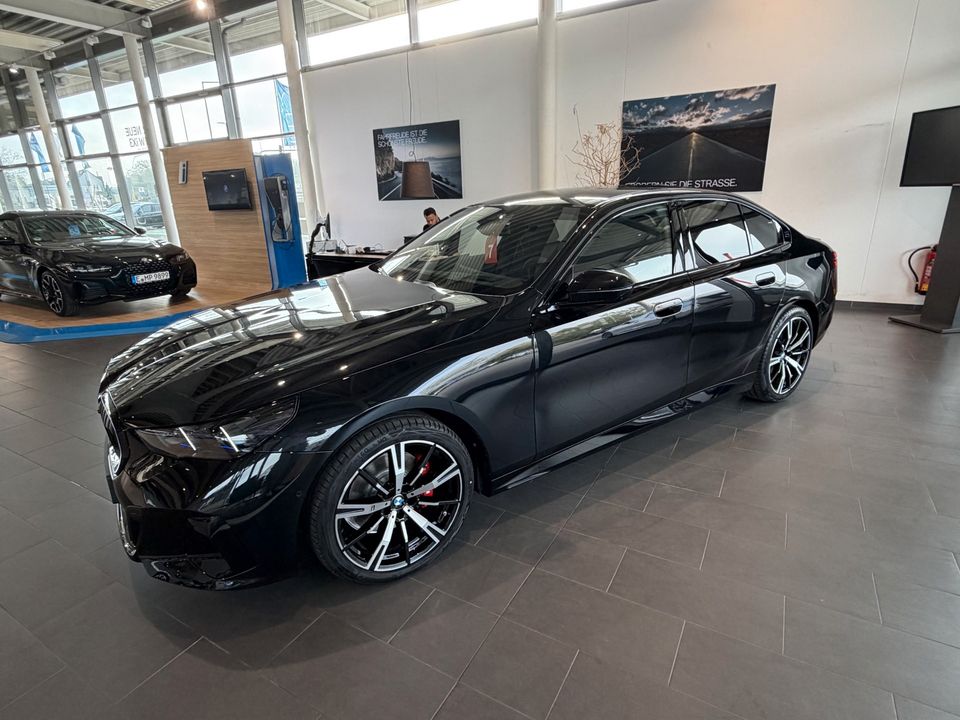 BMW 520d xDrive M Sportpaket AHK Komfortzugang imagem 3