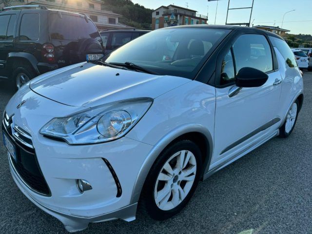 DS Automobiles DS AUTOMOBILES DS 3 1.4 HDi 70 Chic