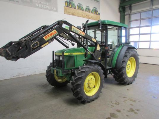 John Deere 5500