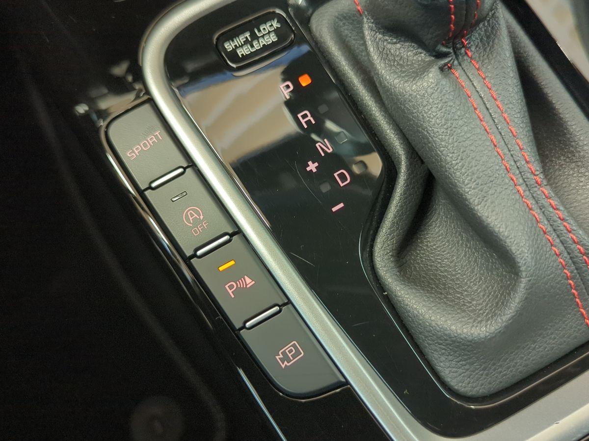 Kia PROCEED 1.6T GT NAVI+LED+KAMERA+CARPLAY+SITHEIZU