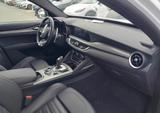 Alfa Romeo Stelvio 2.2 JTDM Q4 AT8 Veloce|1.Hand|LED|AHK|3D - gebrauchte Alfa Romeo Stelvio aus dem Jahr 2023