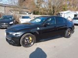 Alfa Romeo Giulia Quadrifoglio ACC 19 Zoll Keyless