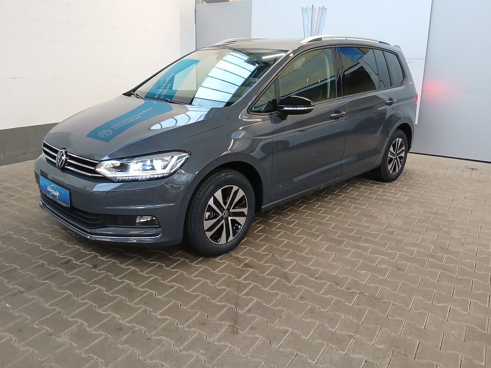 Fahrzeugabbildung Volkswagen Touran Energy 1,5 TSI DSG + AHK+Navi+LED+ Kamera