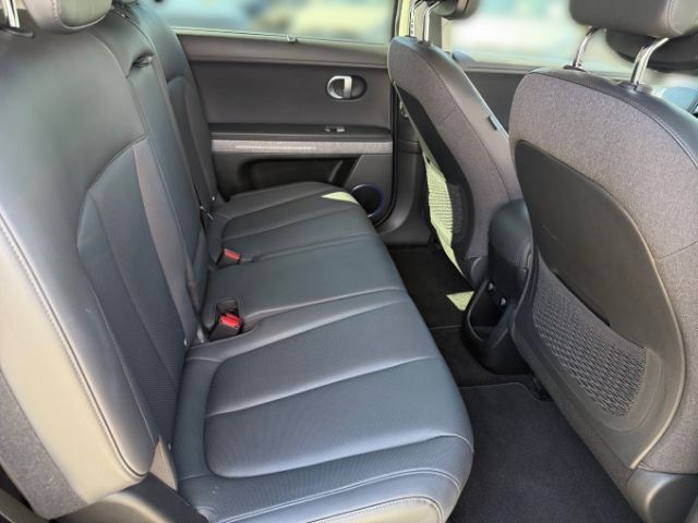 Fahrzeugabbildung Hyundai IONIQ 5 Uniq Elektro 77 +LEDER+NAVI+LED+RFK+UVM+