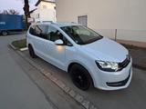Volkswagen Sharan*TSI*DSG*Highline*7-Sitzer*AHK*ACC*8-fach - : Kleinbus, 8 Sitzer