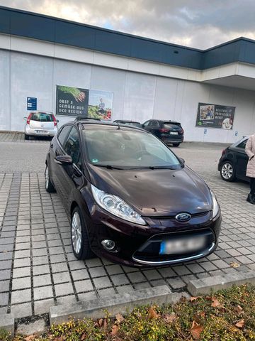 Ford Fiesta Titanium 1.4 97PS Top Zustand