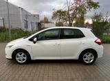 Toyota Auris 2010 1,8 tüv 03/28 - Toyota Auris Gebrauchtwagen in Stuttgart
