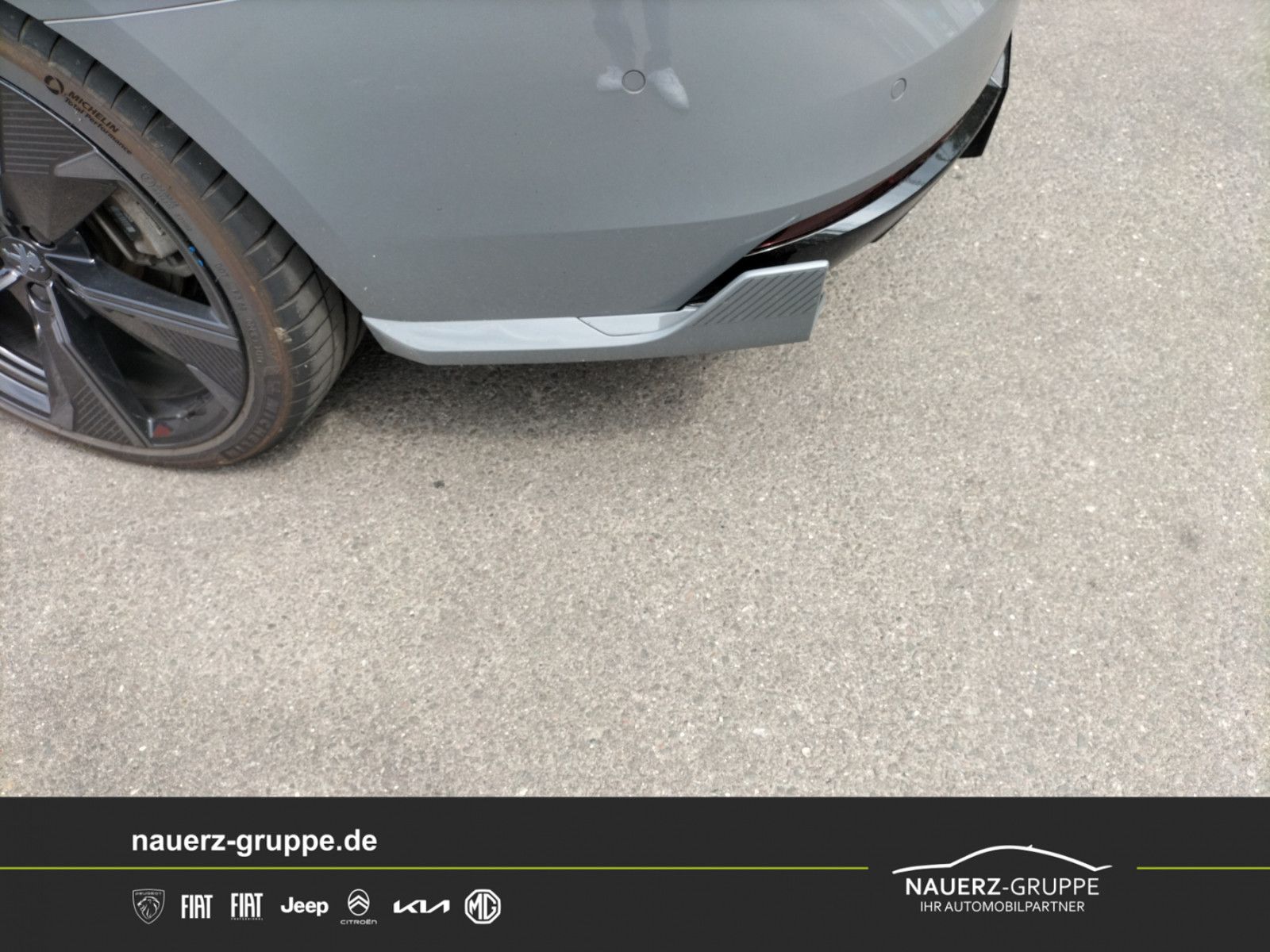 Fahrzeugabbildung Peugeot 508 SW Hybrid4 360 PSE