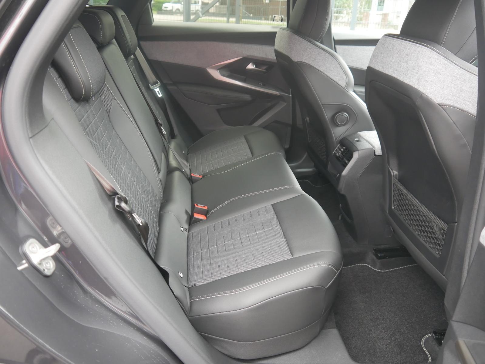 Peugeot 3008 GT 1.2 Hybrid 145 Aut. Matrix ACC Navi Kame
