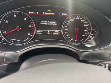 Audi A6 - 12
