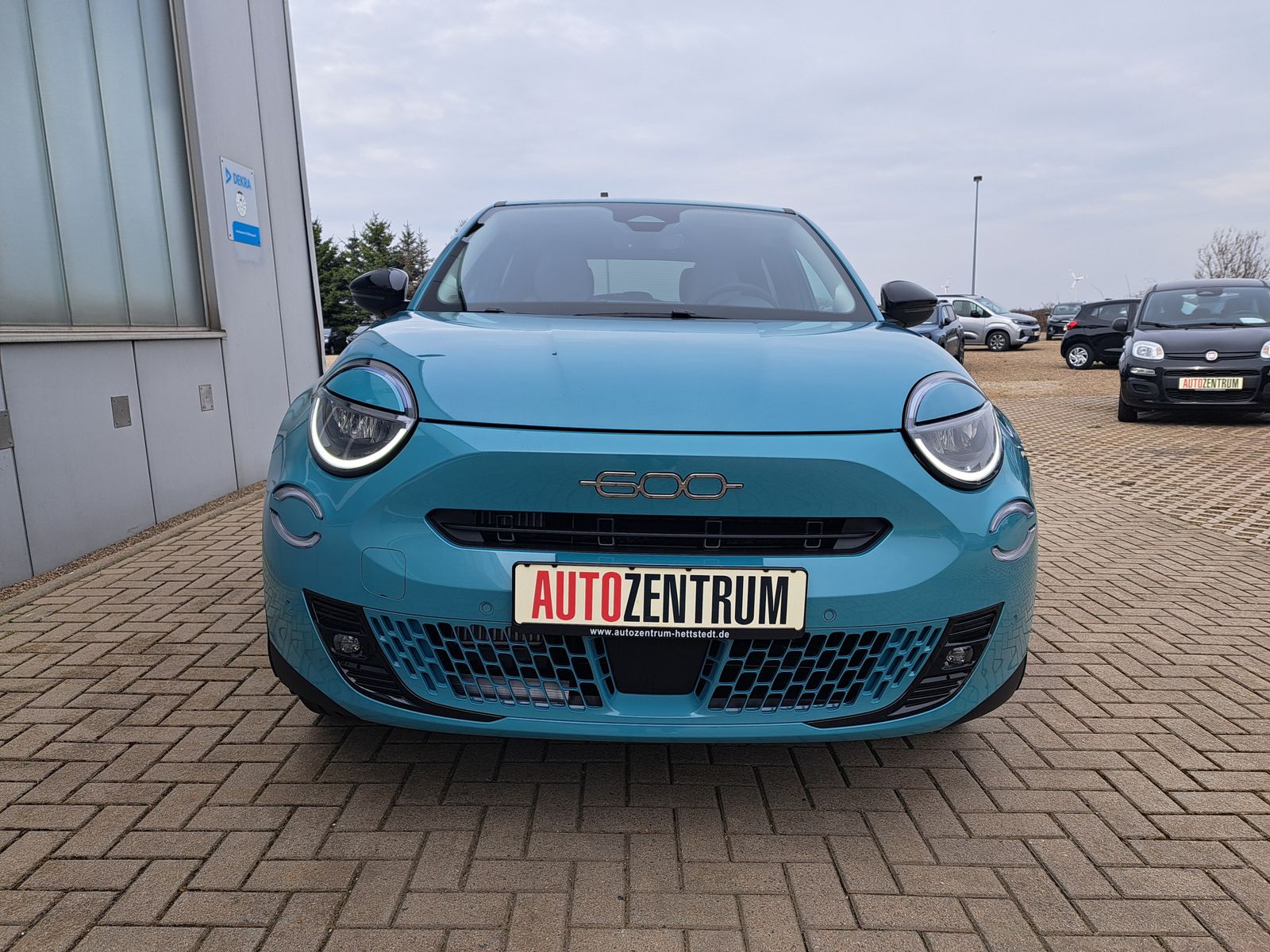 Fahrzeugabbildung Fiat 600 1.2 MHEV LaPrima AUTOMATIK LED NAVI SHZ -25%