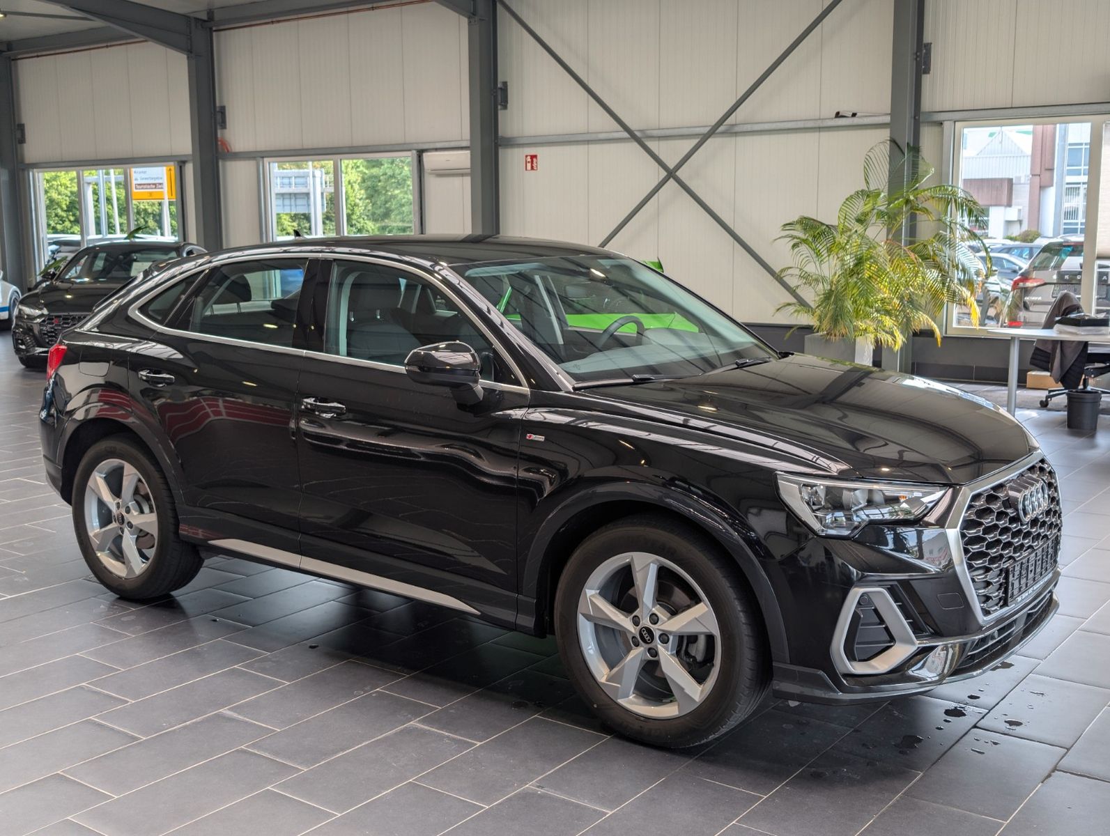Audi Q3 35 TDI Sportback S tronic S line 8-fach foto 5
