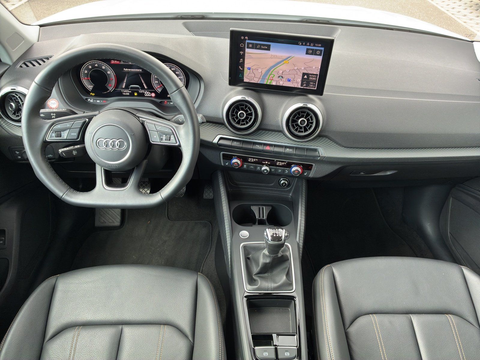 Fahrzeugabbildung Audi Q2 30 TFSI advanced AHK,Kamera,LED,Matrix,Navi