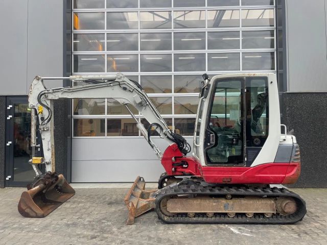 Takeuchi TB250