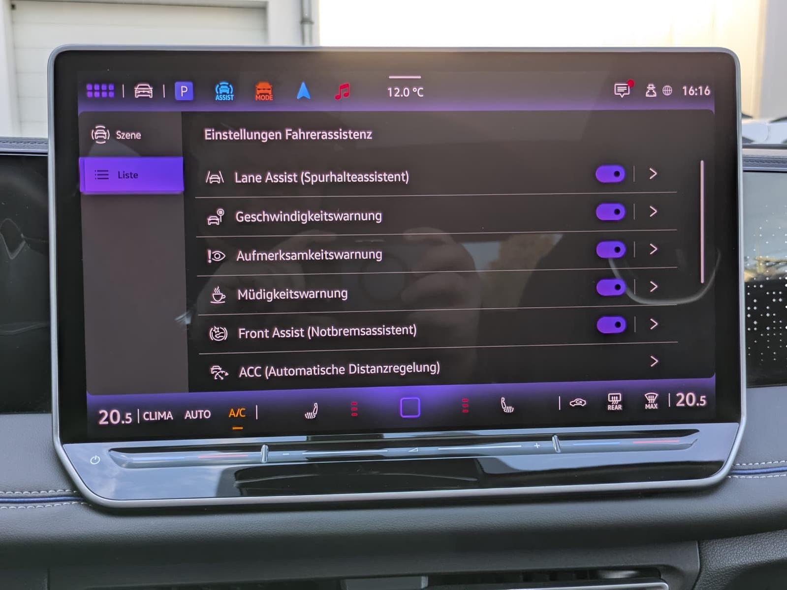 Fahrzeugabbildung Volkswagen Tiguan 2.0 TDI 4M R-Line PANO*H&K*AHK*MATRIX*20"