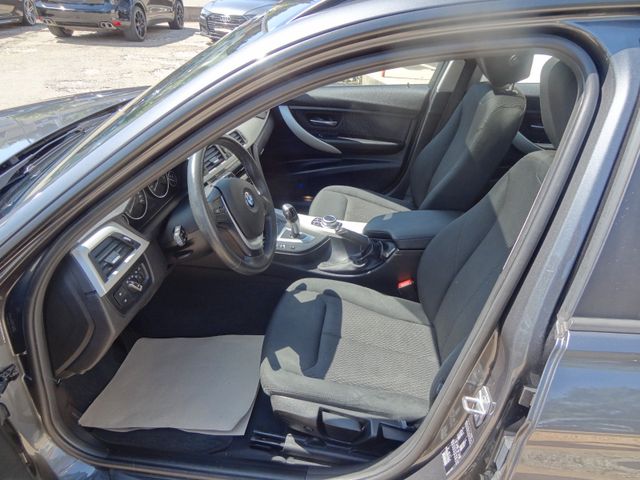 Fahrzeugabbildung BMW 318i/2.Hd/Pano/AHK/Navi/SitzH/Automatik/PDC/