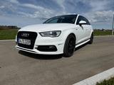 Audi A3 1.8 TFSI S tronic S line Sportback S line - Audi A3: Weiß, Schiebedach