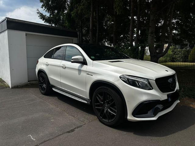 MERCEDES-BENZ GLE 63 S AMG 4MATIC / VOLLAUSSTATTUNG, GEPFLEGT