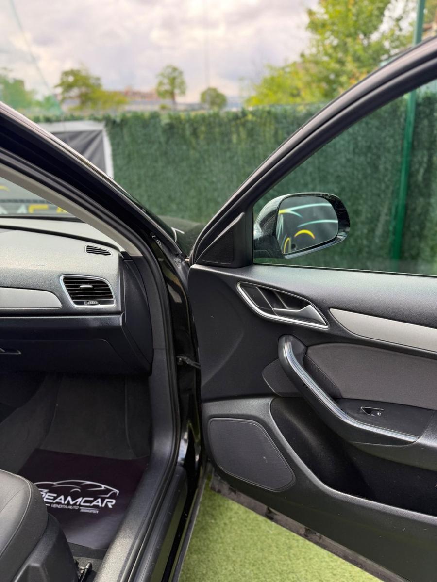 Audi Q3 2012 — photo 14
