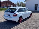 Skoda Rapid Spaceback Red&Grey,  Sitzheizung, GJR Neu - weiße Skoda Rapid