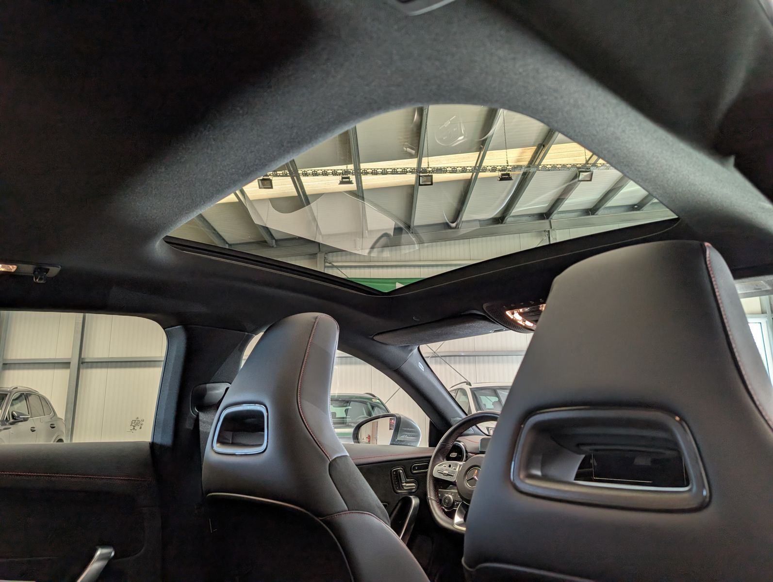Fahrzeugabbildung Mercedes-Benz CLA 250 SB Dinamica AMG-Line MBux Cam ACC Pano