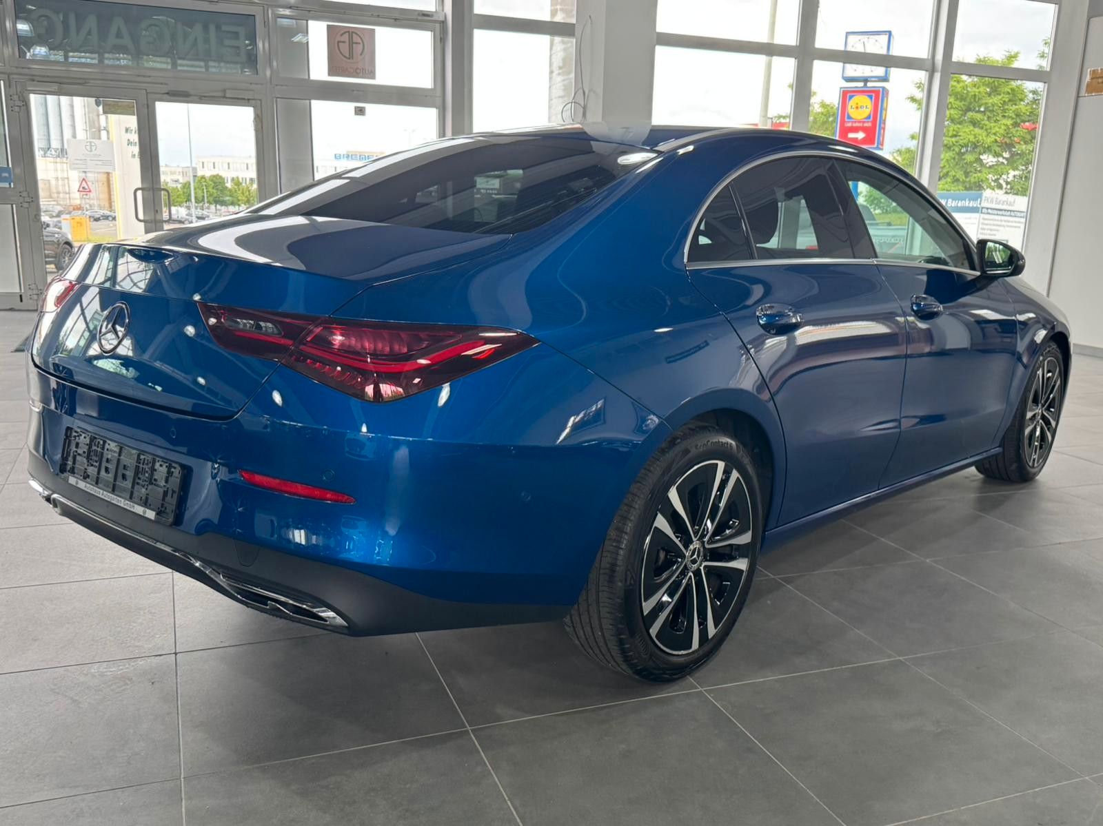 Mercedes-Benz CLA 200 d Navi Leder Kamera 1.Hand foto 5