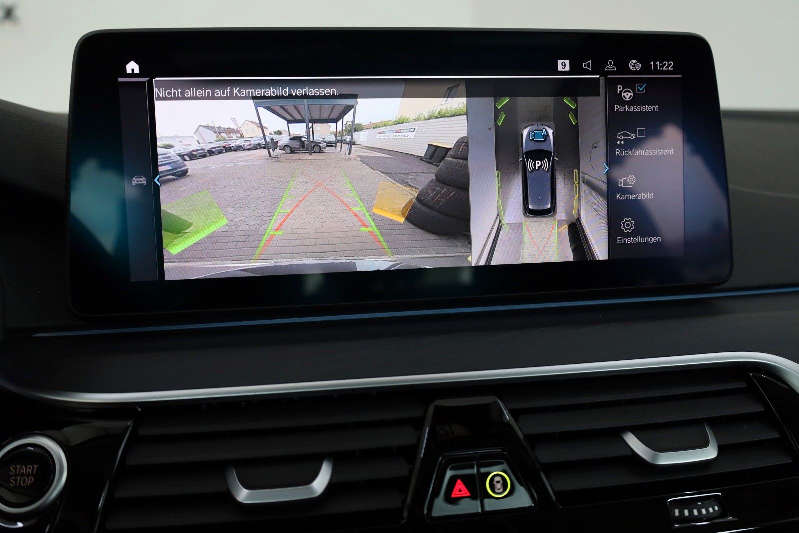 Fahrzeugabbildung BMW 530e xDrive Touring Leder,Navi,LED,HUD,Panorama