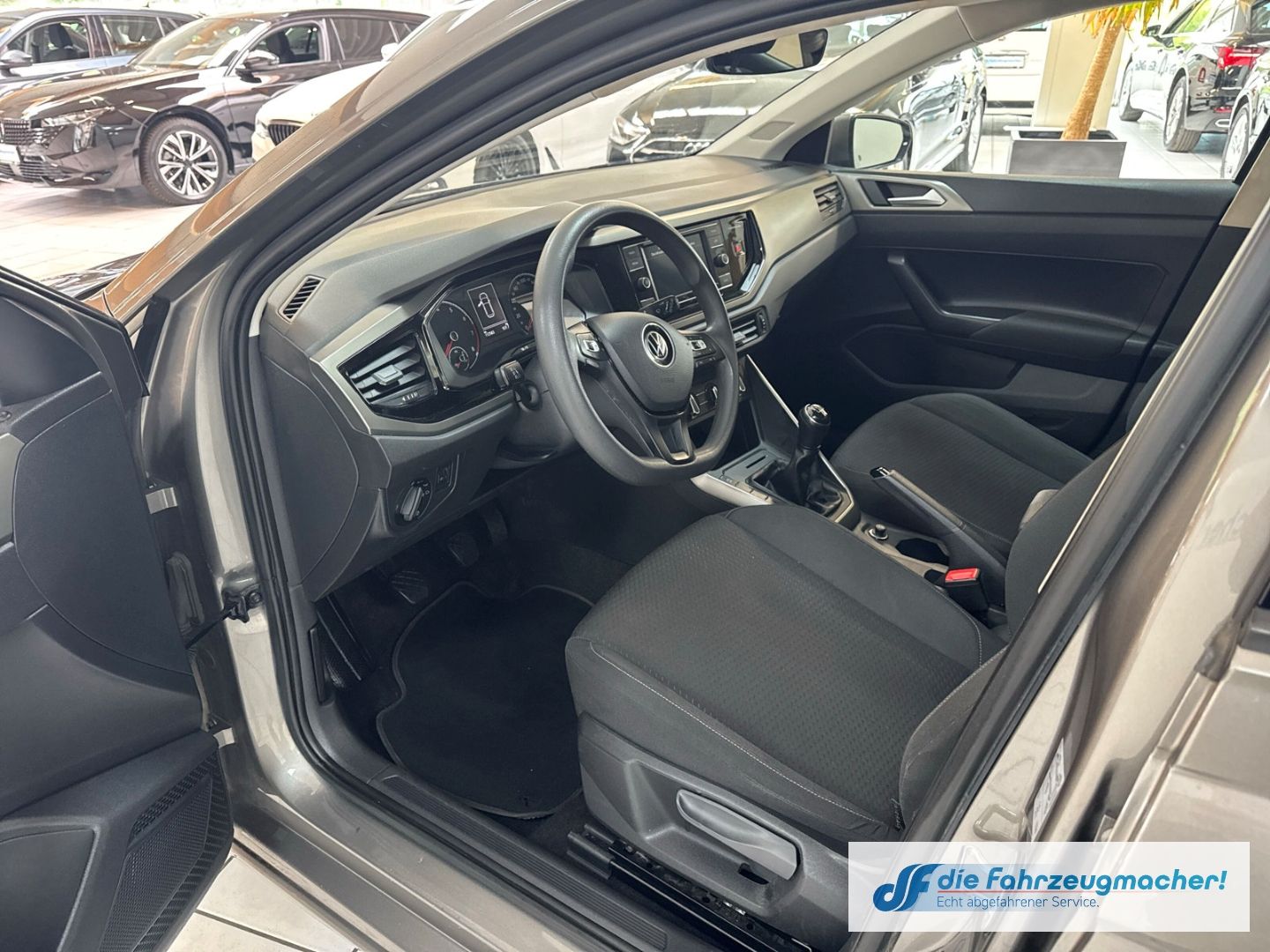 Fahrzeugabbildung Volkswagen Polo VI Comfortline 1.0 TSI EU6d ACC Musikstream