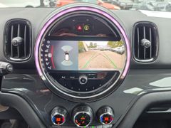 Fahrzeugabbildung Cooper Countryman Essential Trim