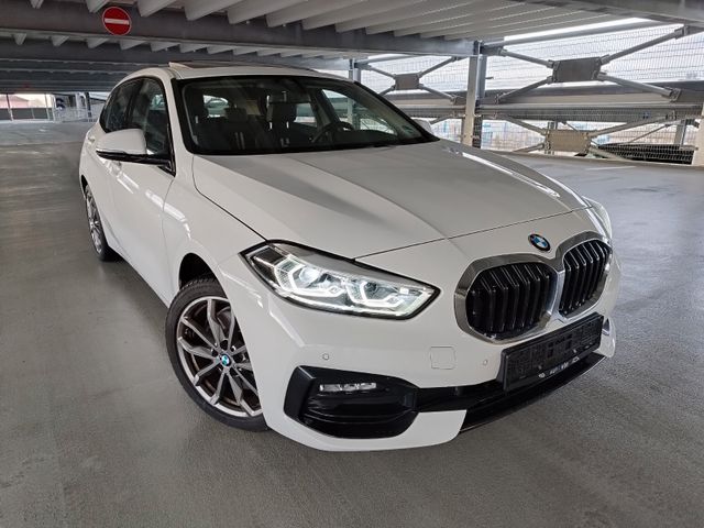 BMW 120i Sport Line/Hifi/Pano/LED/Sportsitz/LenkHeiz