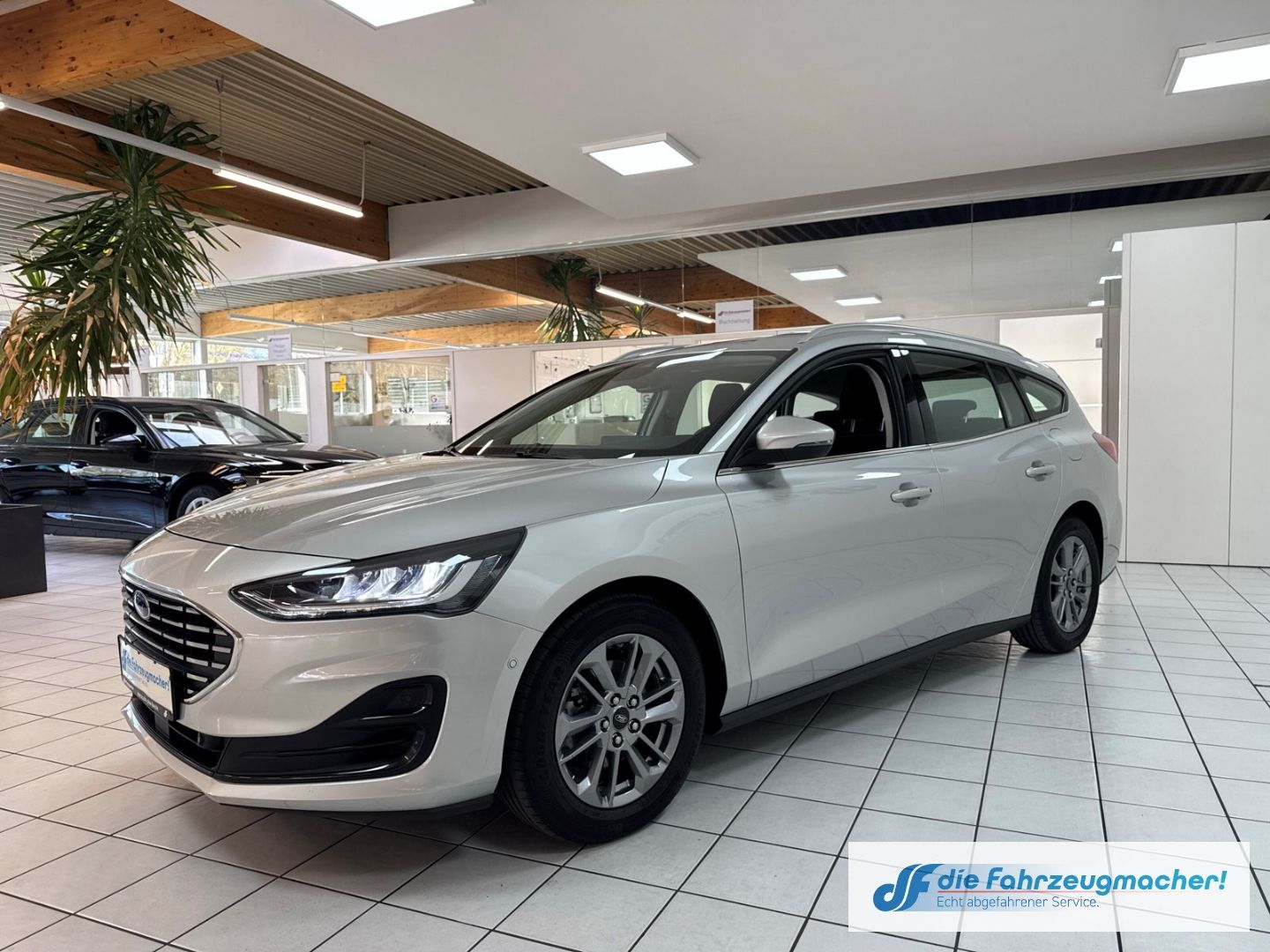 Fahrzeugabbildung Ford Focus Turnier Titanium 1.5 EcoBlue *Facelift*