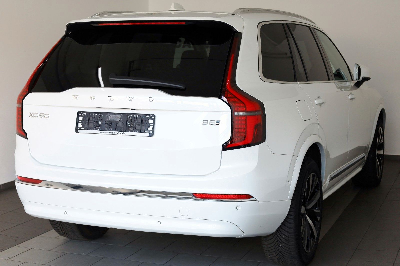 Fahrzeugabbildung Volvo XC90 Plus Bright AWD,7Sitz,4xSH,360°,HUD,ACC,AHK